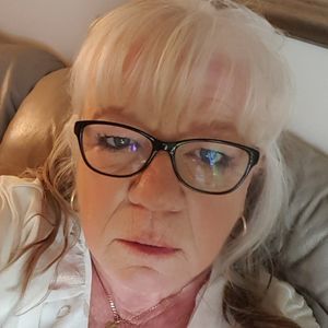 Meet your Posher, Annette